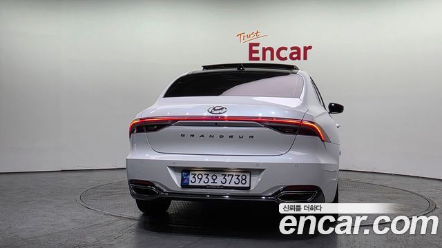 Hyundai Grandeur 2022 — photo 4