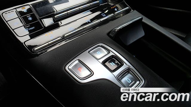Hyundai Grandeur 2022 — photo 9