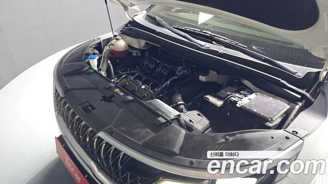 Kia Canival 2023 — photo 6