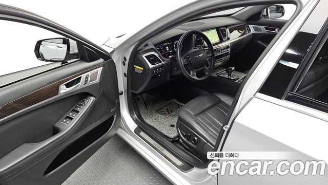 Genesis G80 2017 — photo 12