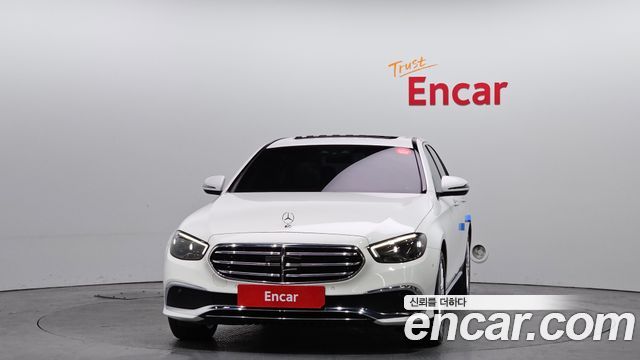 Mercedes-Benz E-Class 2021 — photo 3
