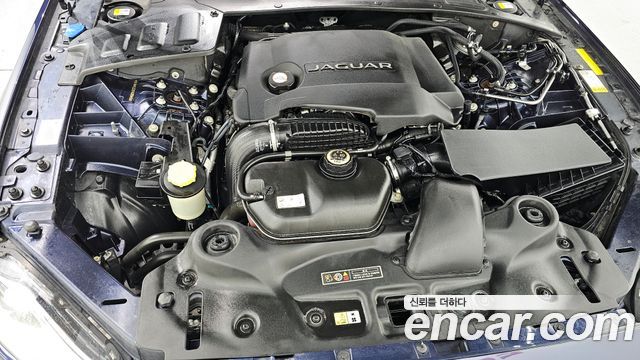 Jaguar XJ 2015 — photo 6