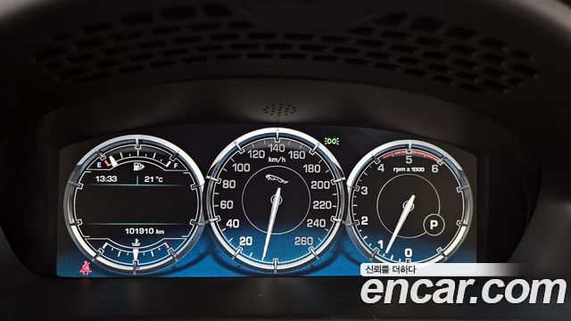 Jaguar XJ 2015 — photo 8