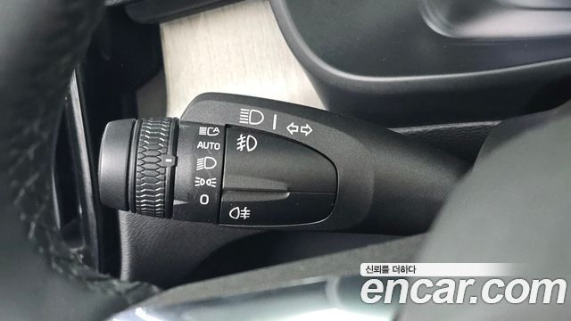 Volvo XC40 2023 — photo 24