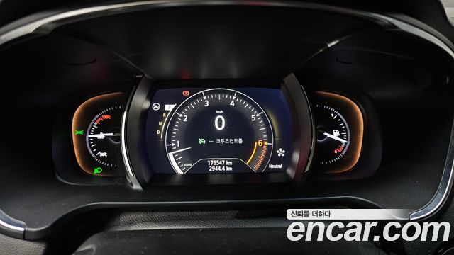 Renault Korea SM6 2016 — photo 11