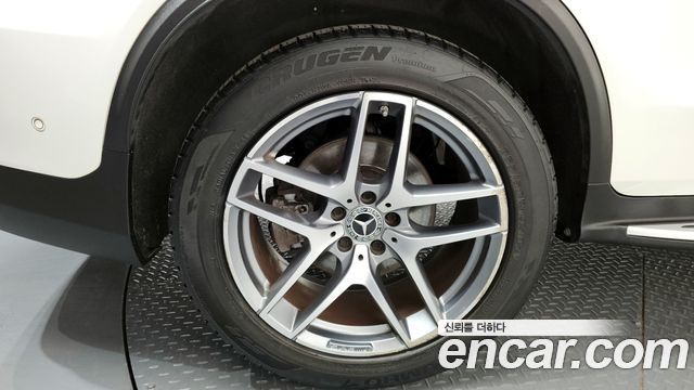 Mercedes-Benz GLC-Class 2018 — photo 5