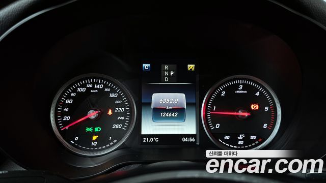 Mercedes-Benz GLC-Class 2018 — photo 11