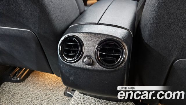 Mercedes-Benz GLC-Class 2018 — photo 25