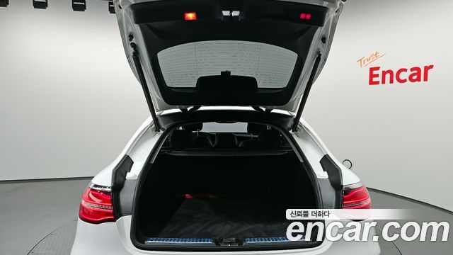 Mercedes-Benz GLC-Class 2018 — photo 26