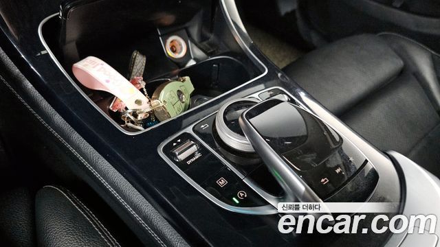 Mercedes-Benz GLC-Class 2018 — photo 30
