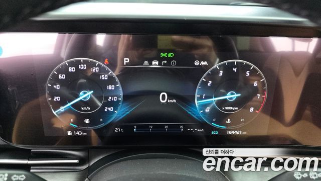 Kia Canival 2021 — photo 11