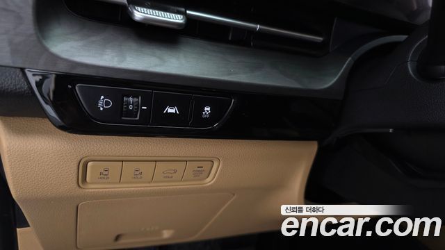 Kia Canival 2021 — photo 24