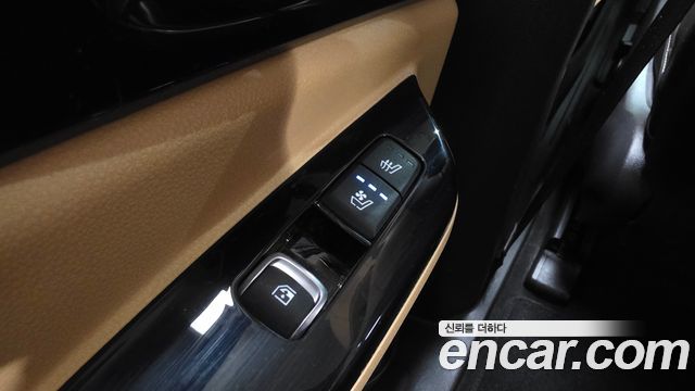 Kia Canival 2021 — photo 25