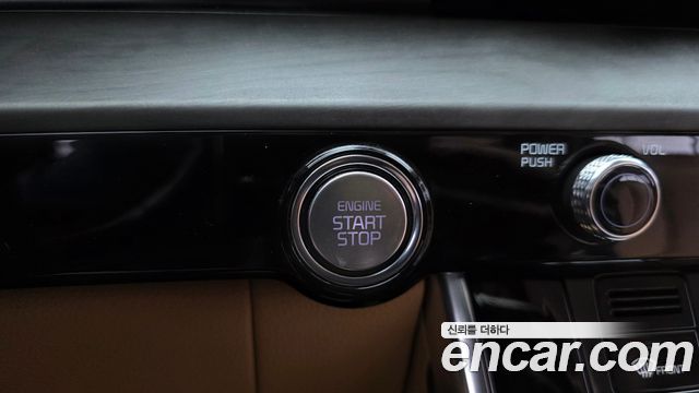 Kia Canival 2021 — photo 34