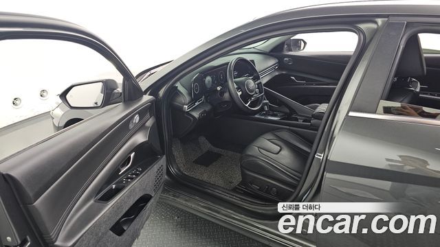 Hyundai AVANTE 2021 — photo 10