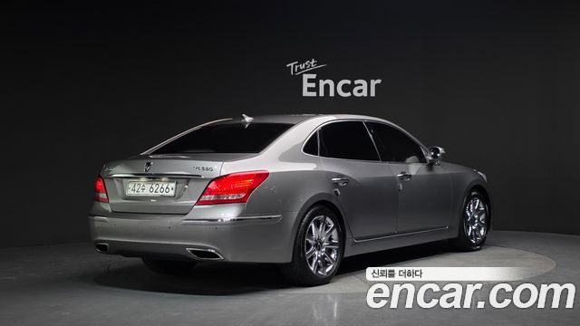 Hyundai Equus 2012 — photo 2