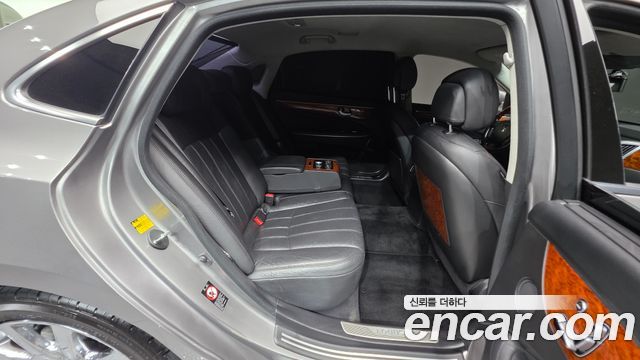 Hyundai Equus 2012 — photo 18
