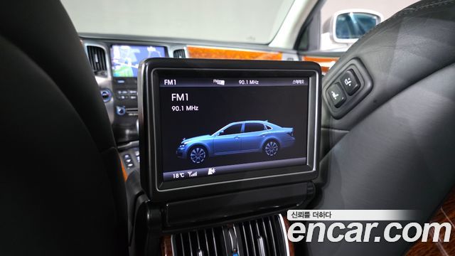 Hyundai Equus 2012 — photo 20