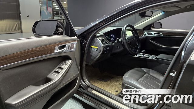 Genesis G80 2018 — photo 10