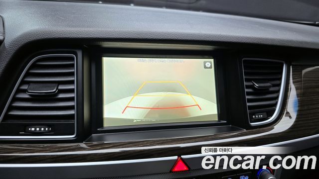 Genesis G80 2018 — photo 15