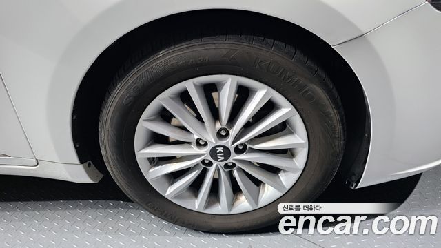 Kia K7 2019 — photo 5