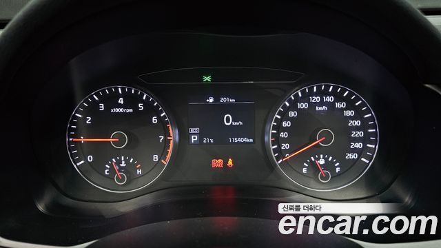Kia K7 2019 — photo 11