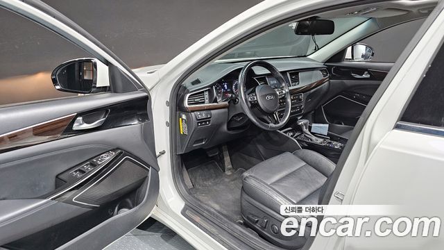 Kia K7 2019 — photo 13