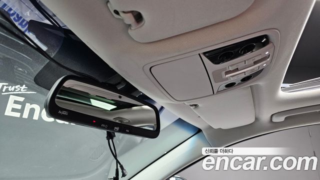 Kia K7 2019 — photo 20