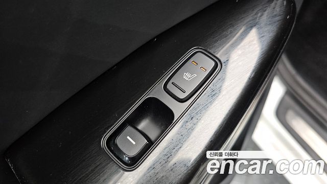 Kia K7 2019 — photo 23