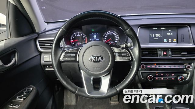 Kia K5 2019 — photo 19