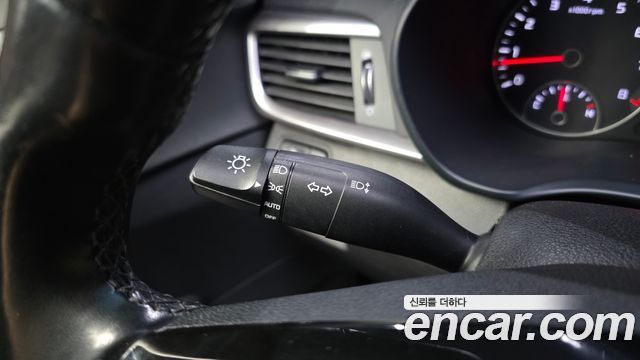 Kia K5 2019 — photo 25
