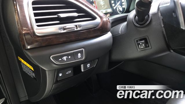Genesis EQ900 2017 — photo 17
