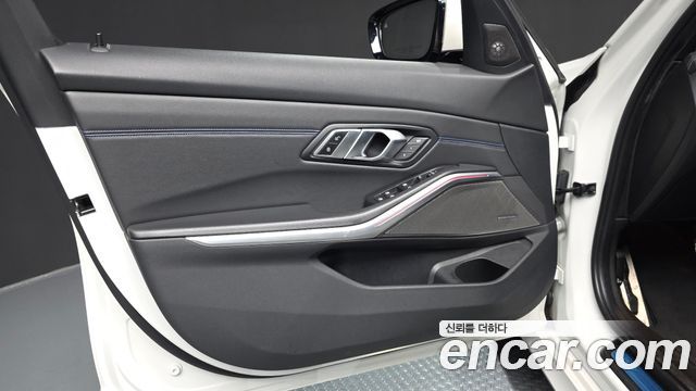 BMW 3-Series 2020 — photo 14
