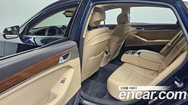 Genesis G80 2019 — photo 11