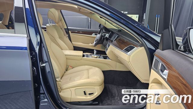 Genesis G80 2019 — photo 12