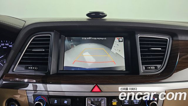 Genesis G80 2019 — photo 17