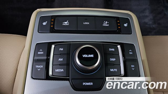 Genesis G80 2019 — photo 19