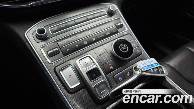 Hyundai Santafe 2021 — photo 12