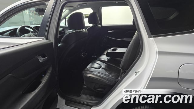 Hyundai Santafe 2021 — photo 17