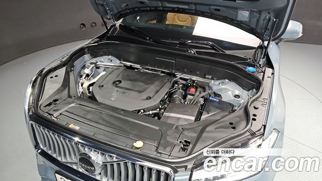 Volvo XC90 2021 — photo 6