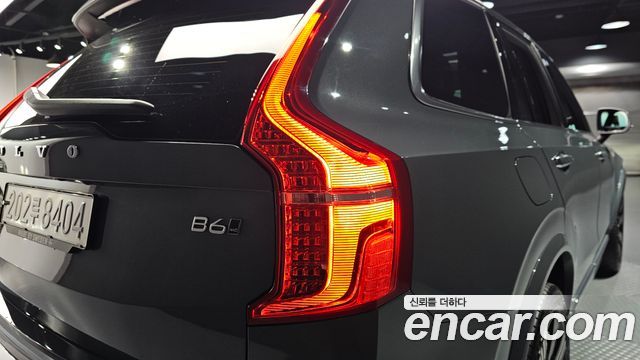 Volvo XC90 2021 — photo 9