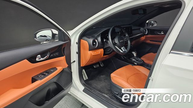 Kia K3 2023 — photo 13