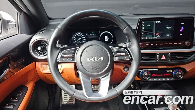 Kia K3 2023 — photo 18