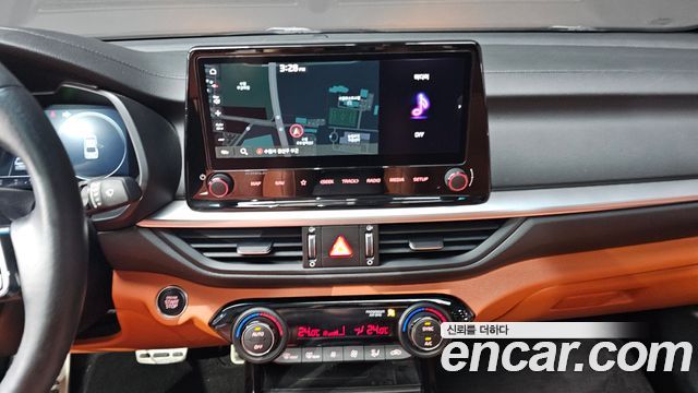 Kia K3 2023 — photo 19