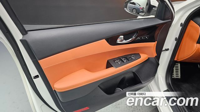 Kia K3 2023 — photo 14