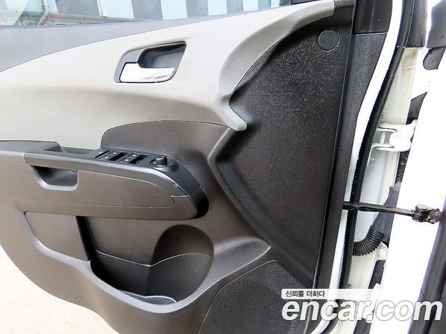 Chevrolet Korea Aveo 2015 — photo 11