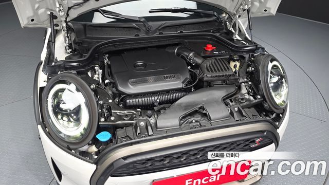 Mini Cooper Convertible 2024 — photo 6