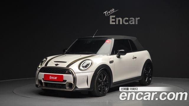 Mini Cooper Convertible 2024 — photo 25