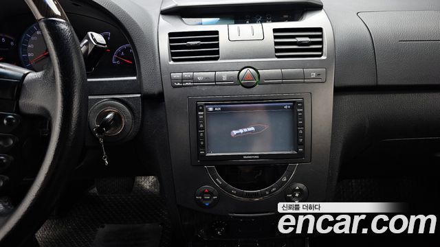 KG Mobility Rexton 2011 — photo 14