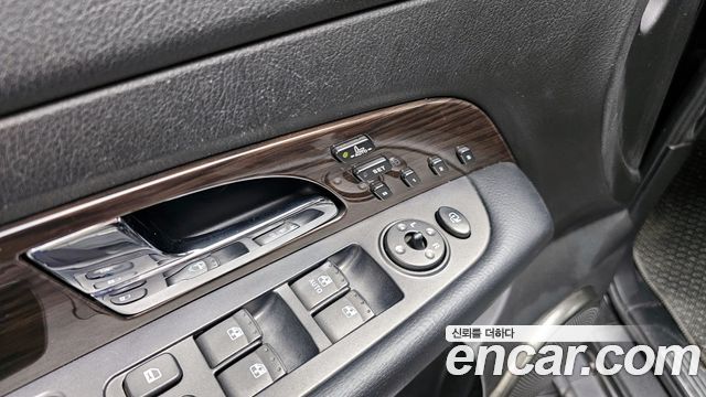 KG Mobility Rexton 2011 — photo 16